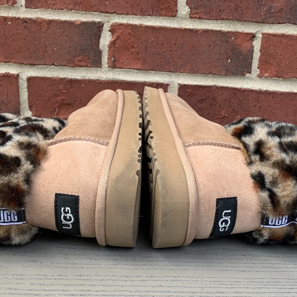 UGG Mini Fluff Quilted Animal Print Boot - Picture 10 of 13